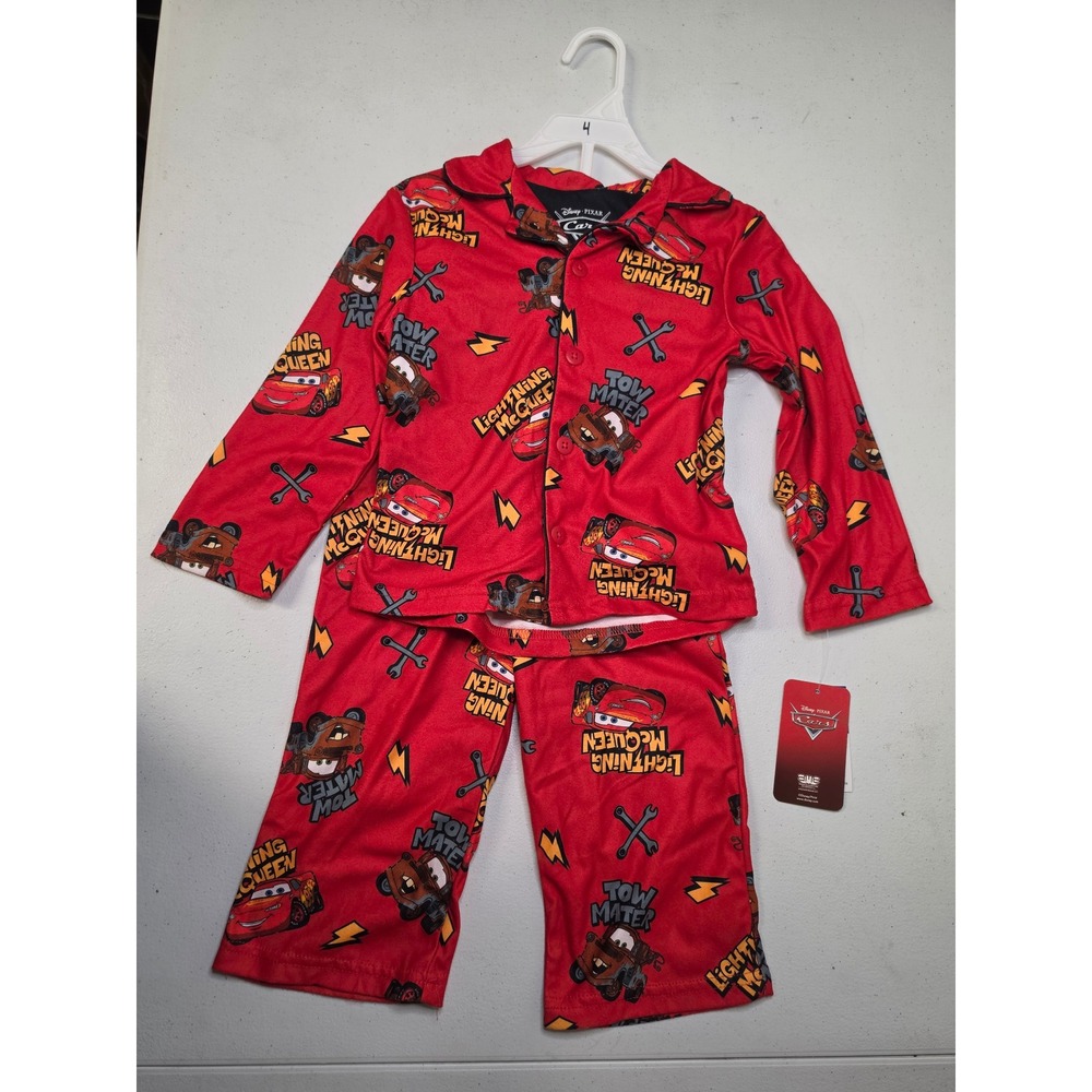 Disney Pixar Cars Lightning McQueen Tow Mater Pajama Set Red Kids Size 4 NEW